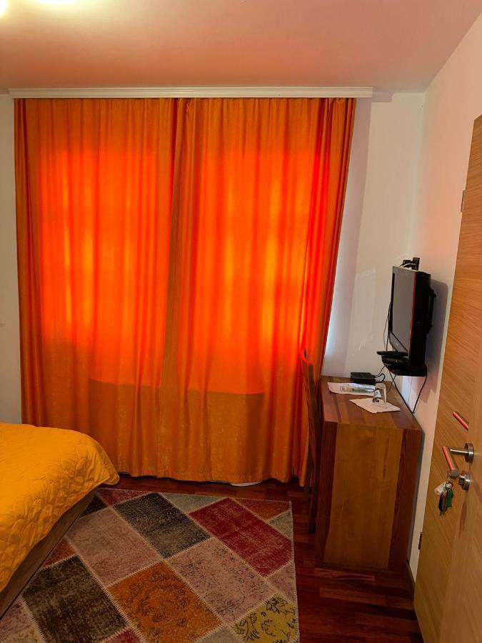 Apartments Prizreni Luaran gambar