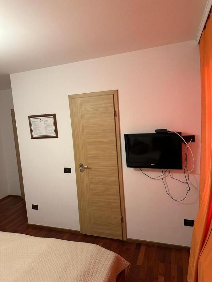 Apartments Prizreni Luaran gambar