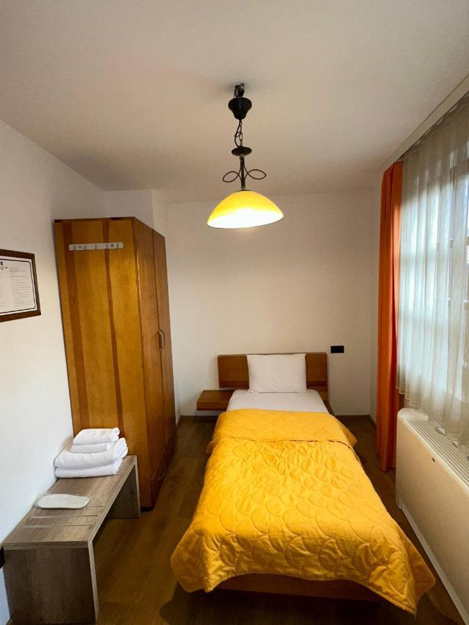 Apartments Prizreni Luaran gambar